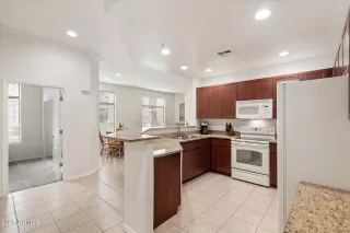 Photo #2: 6952142 Listing 