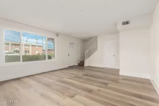 Photo #3: 6952356 Listing 