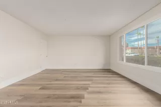 Photo #4: 6952356 Listing 