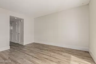 Photo #6: 6952356 Listing 