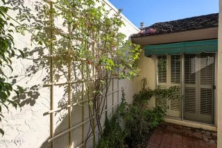 Photo #5: 6952409 Listing