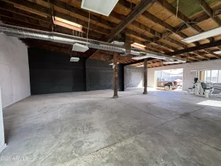 Photo #5: 6952455 Listing