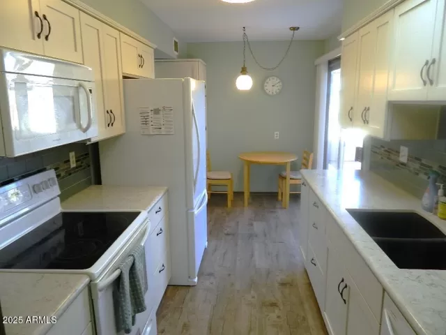 MLS: 6952469 Condo For Sale