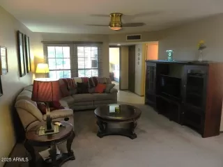 Photo #2: 6952469 Listing 