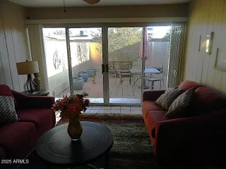 Photo #4: 6952469 Listing 