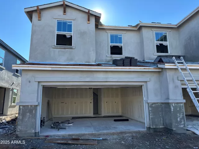 MLS: 6952514 Condo For Sale