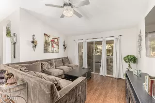 Photo #4: 6952579 Listing 