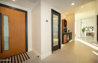 Photo #1: 6952673 Listing