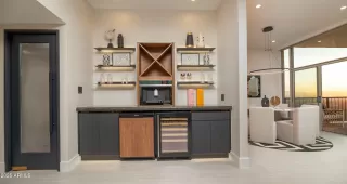 Photo #3: 6952673 Listing