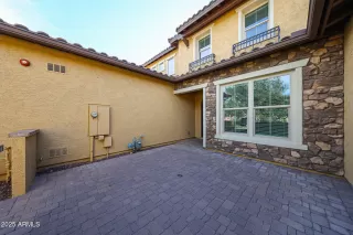 Photo #5: 6952842 Listing