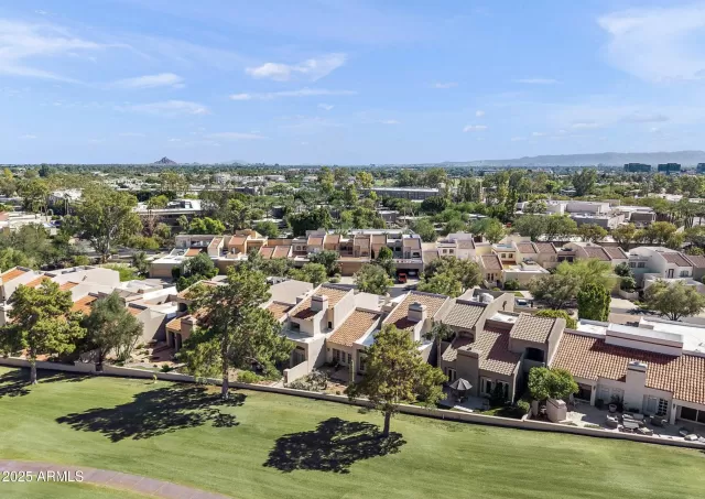 MLS: 6953092 Condo For Sale