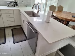 Photo #2: 6953111 Listing 