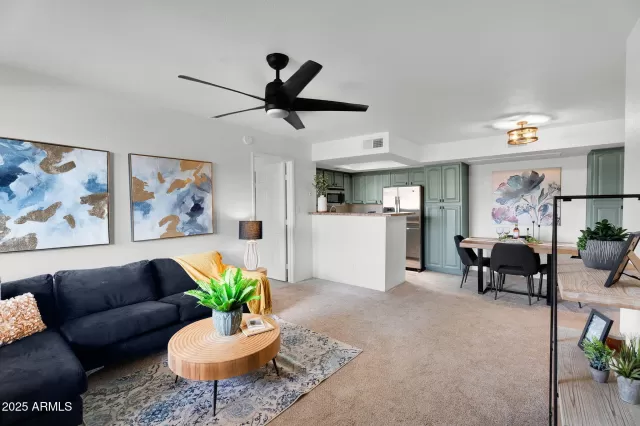 MLS: 6953112 Condo For Sale