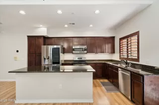 Photo #3: 6953155 Listing 