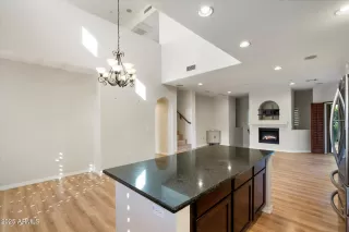 Photo #4: 6953155 Listing 