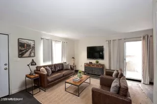 Photo #1: 6953191 Listing