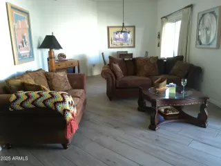 Photo #4: 6953200 Listing