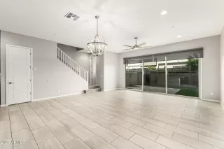 Photo #5: 6953208 Listing 