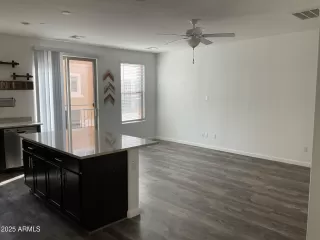 Photo #3: 6953250 Listing 