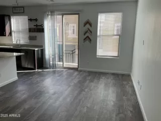 Photo #4: 6953250 Listing 