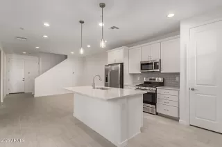 Photo #1: 6953395 Listing 