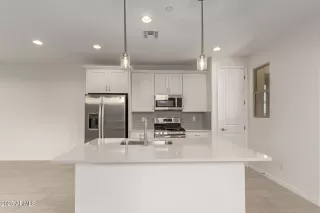 Photo #2: 6953395 Listing 