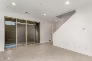 Photo #5: 6953395 Listing 