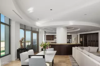 Photo #4: 6953484 Listing 