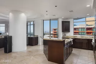 Photo #6: 6953484 Listing 