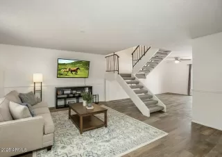 Photo #3: 6953485 Listing