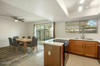 Photo #5: 6953485 Listing