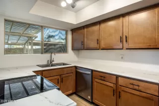 Photo #6: 6953485 Listing