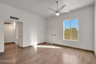 Photo #4: 6953486 Listing 