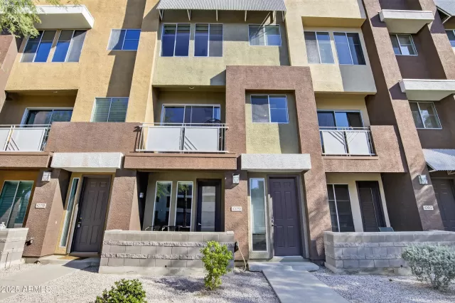 MLS: 6953617 Condo For Sale