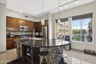 Photo #2: 6953617 Listing 