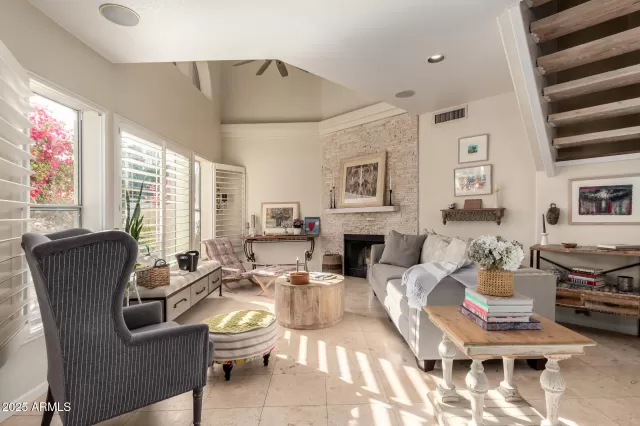 MLS: 6953846 Condo For Sale