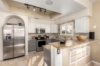 Photo #6: 6953846 Listing 