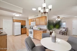 Photo #3: 6953872 Listing 