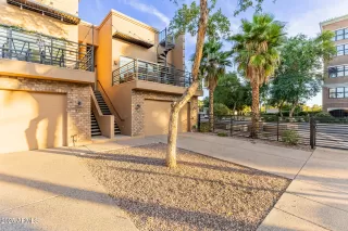 Photo #5: 6953918 Listing 