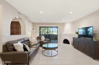 Photo #4: 6953981 Listing 