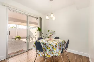 Photo #6: 6954152 Listing 