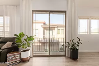 Photo #2: 6954184 Listing 