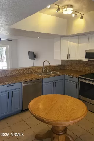 Photo #3: 6954253 Listing 