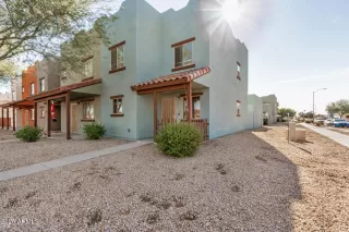 Photo #2: 6954278 Listing