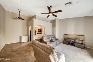 Photo #4: 6954279 Listing 