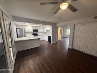 Photo #3: 6954343 Listing 