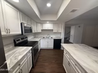 Photo #5: 6954343 Listing 