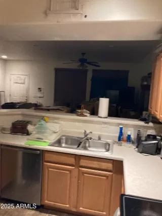 Photo #2: 6954395 Listing 