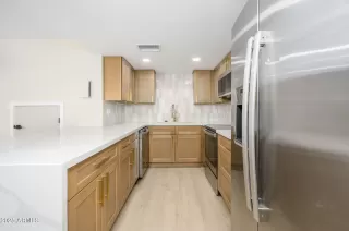 Photo #2: 6954432 Listing 