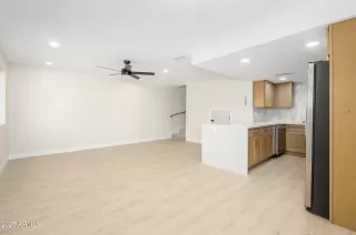 Photo #6: 6954432 Listing 